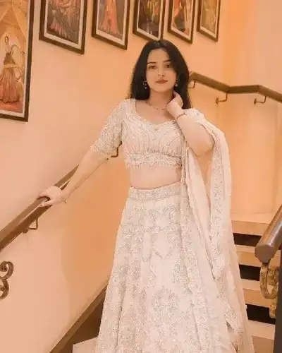 Escort Chikhaldara